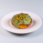 pistachio cinnamon roll
